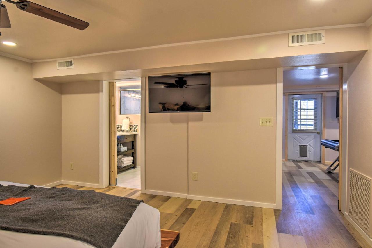 Luxury Pearcy Cabin With 5 Private Acres And Hot Tub! المظهر الخارجي الصورة