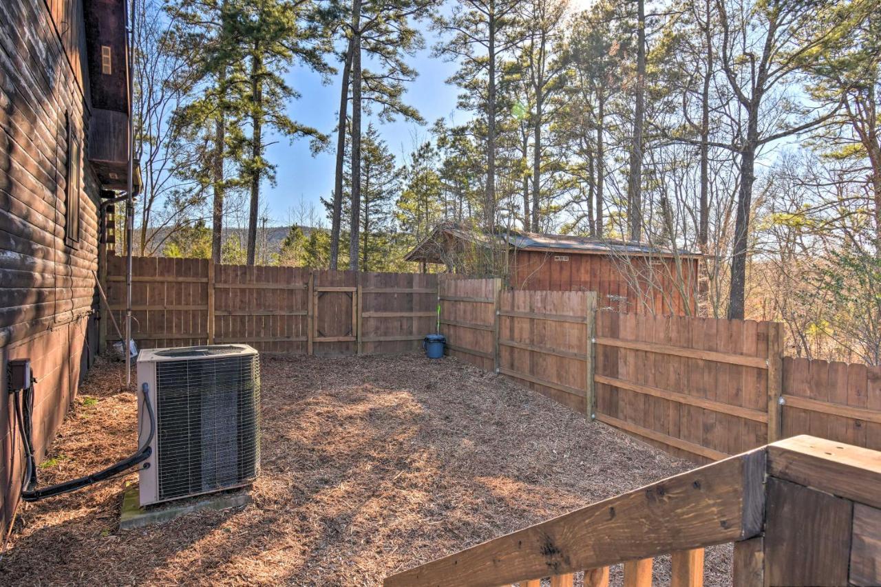 Luxury Pearcy Cabin With 5 Private Acres And Hot Tub! المظهر الخارجي الصورة