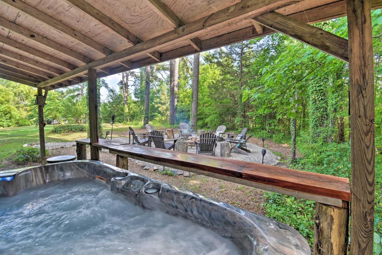 Luxury Pearcy Cabin With 5 Private Acres And Hot Tub! المظهر الخارجي الصورة